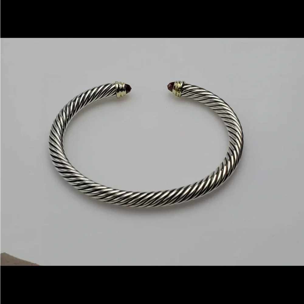 David Yurman Cable Classics Bracelet with Garnet and 14K Gold, 5mm - Picture 4 of 8